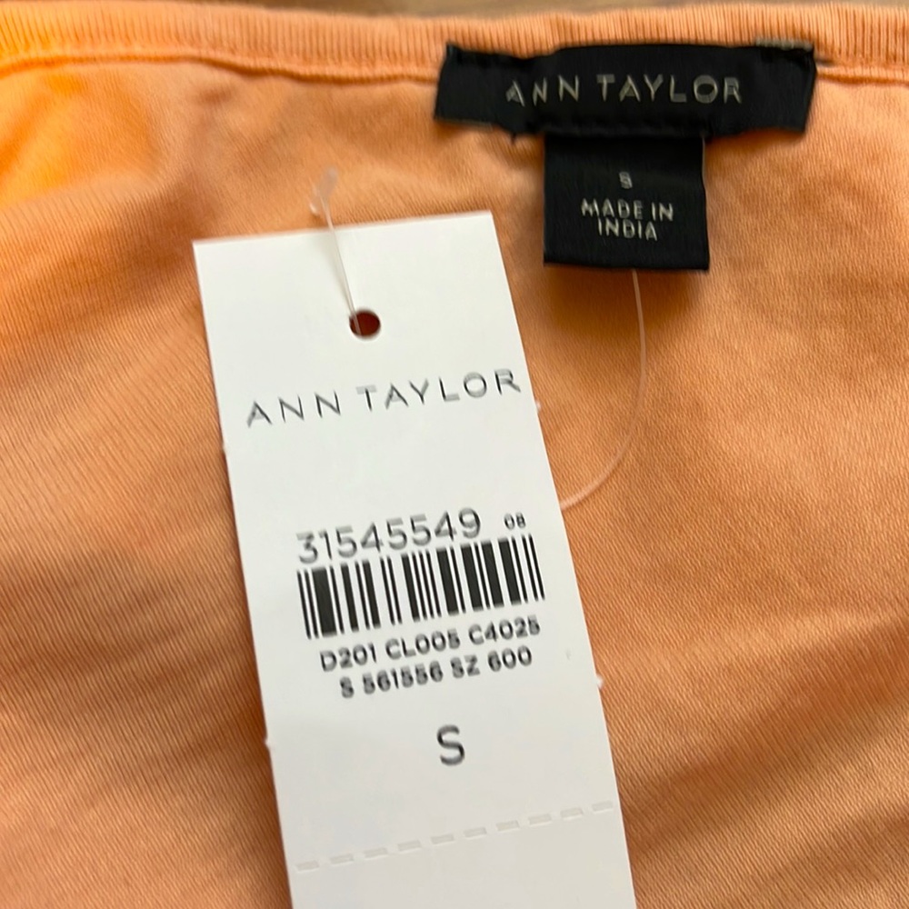 NEW ANN TAYLOR TOP IN BEAUTIFUL PEACH COLOR - Picture 6 of 7